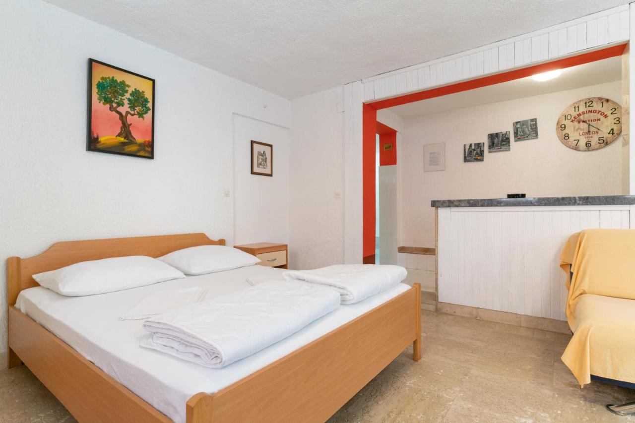 Apartment Milka 罗维尼 外观 照片